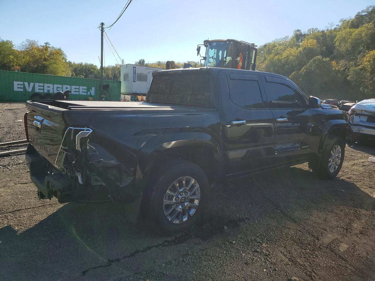 Salvage 2025 Toyota Tacoma Limited