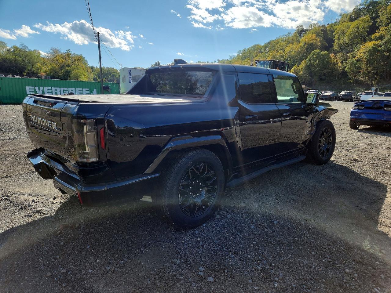 Salvage 2026 Gmc Hummer 