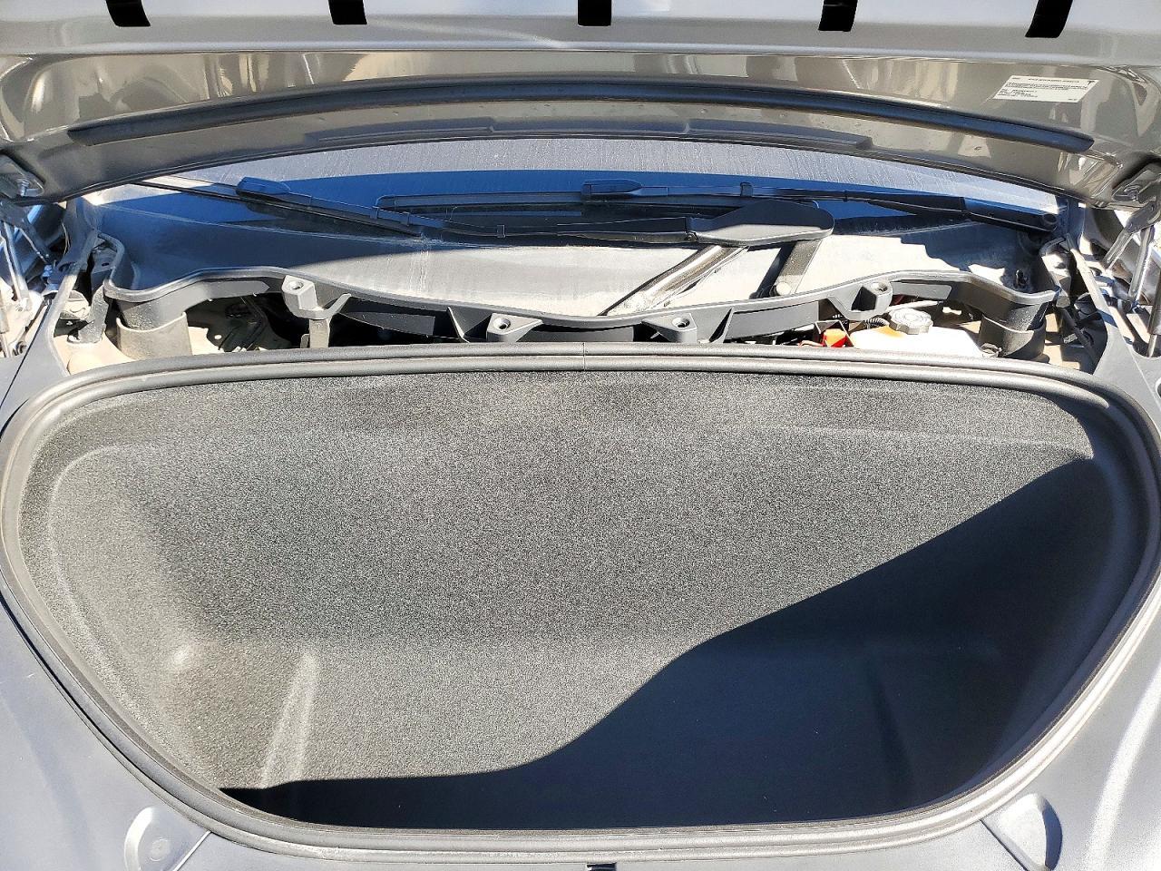 Salvage 2025 Tesla Model X 