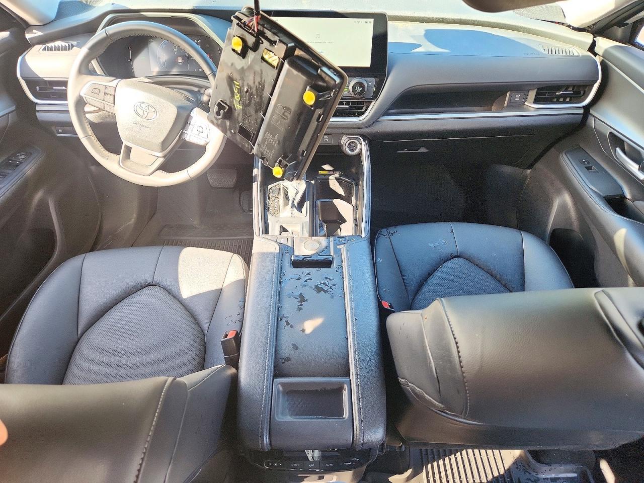 Salvage 2026 Toyota Grand Highlander Xle