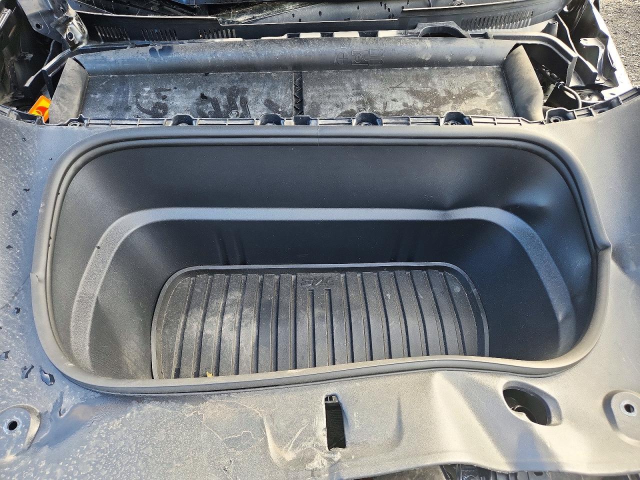 Salvage 2026 Tesla Model Y 