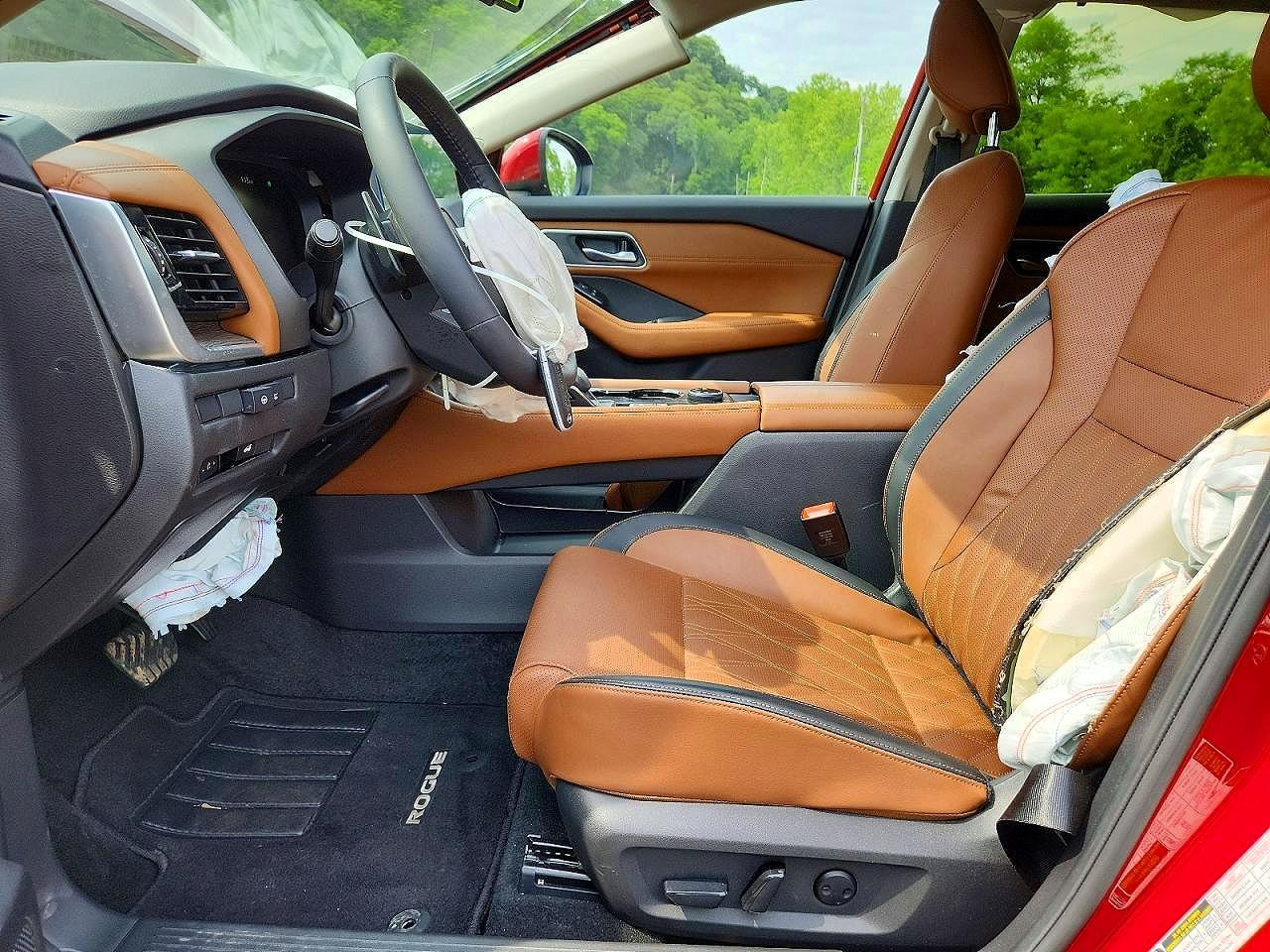 Salvage 2025 Nissan Rogue Platinum