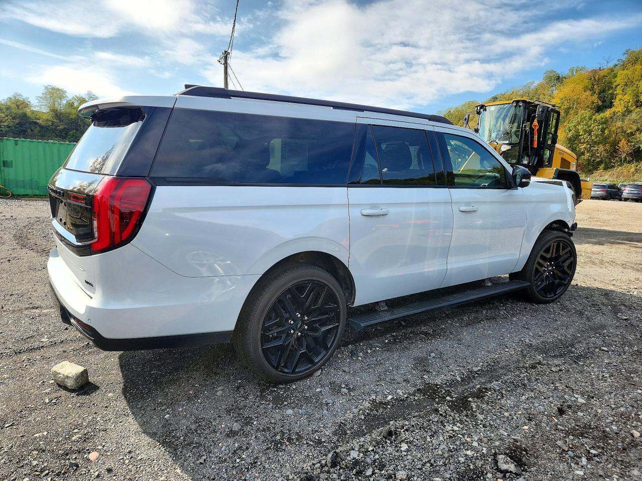 Salvage 2026 Ford Expedition Max Platinum