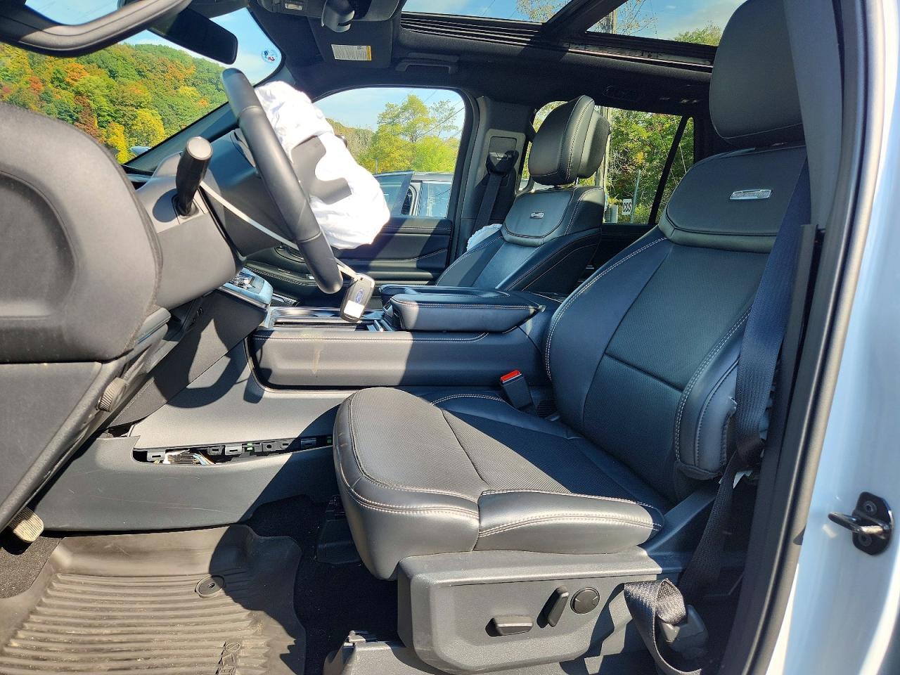 Salvage 2026 Ford Expedition Max Platinum