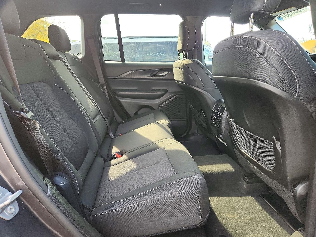 Salvage 2024 Jeep Grand Cherokee Laredo