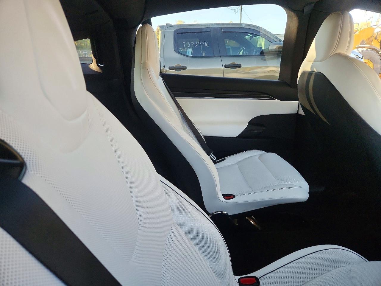 Salvage 2024 Tesla Model X 