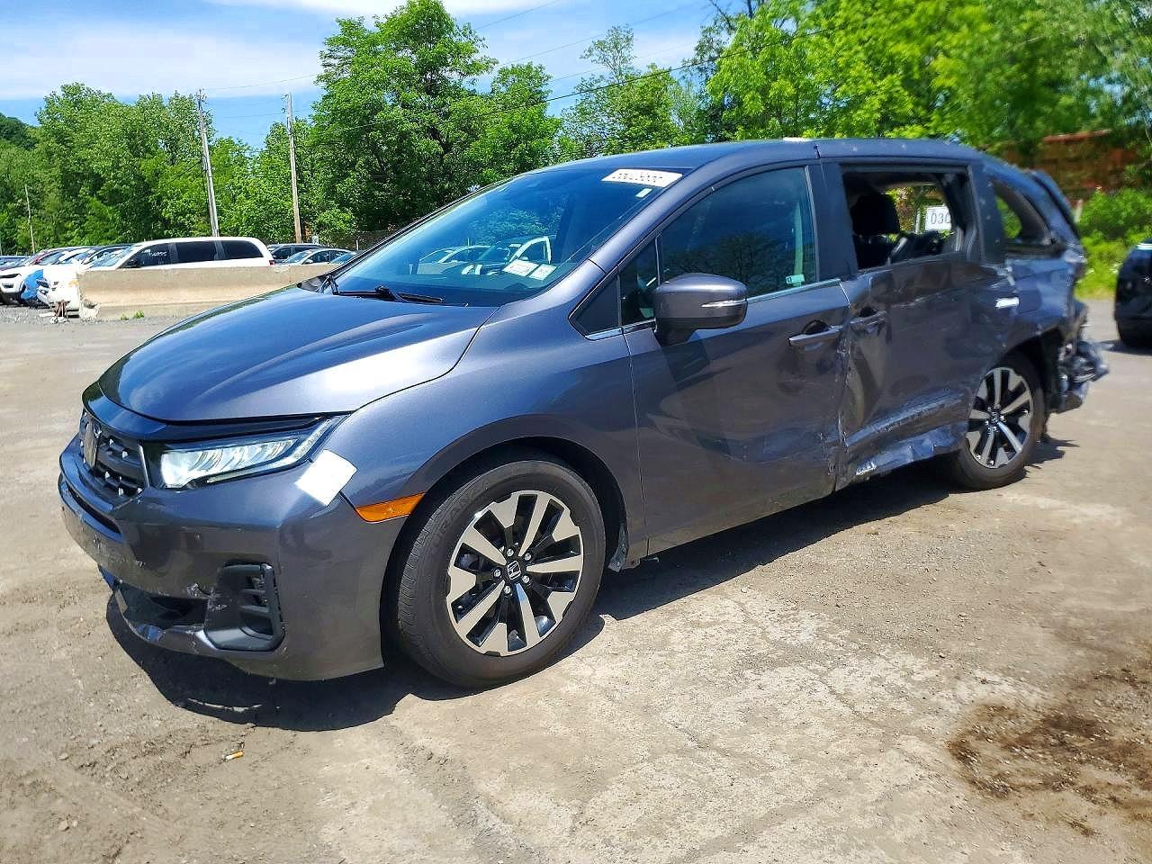Salvage 2025 Honda Odyssey Exl