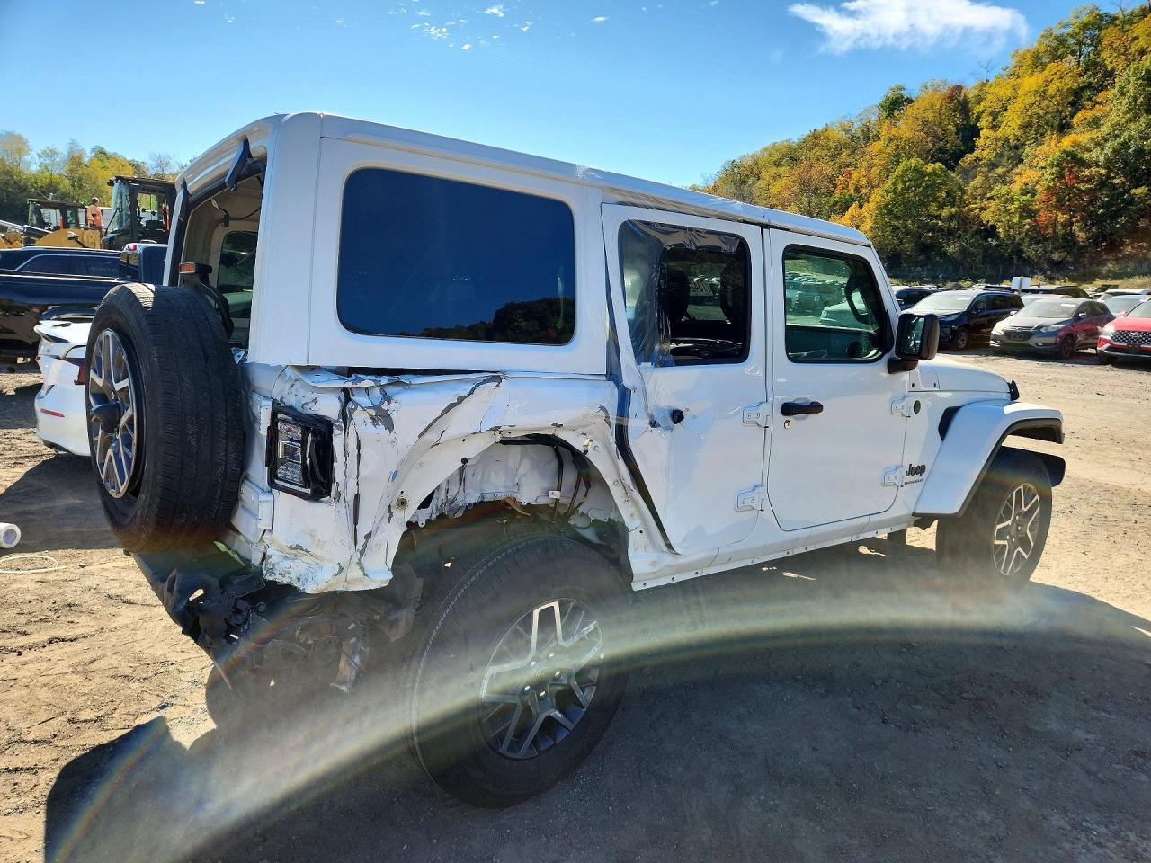 Salvage 2025 Jeep Wrangler Sahara