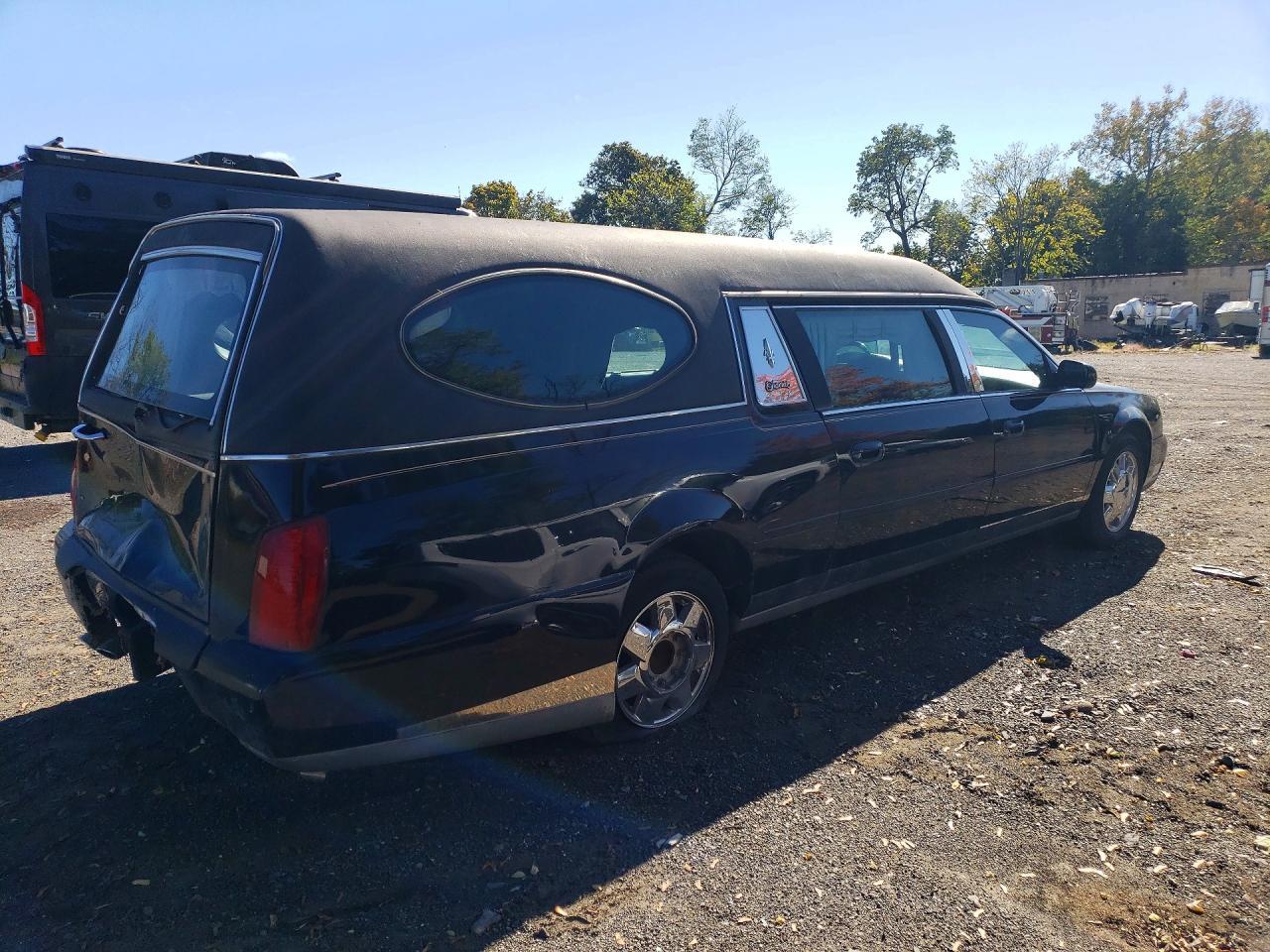 Salvage 2003 Cadillac Commercial Hearse