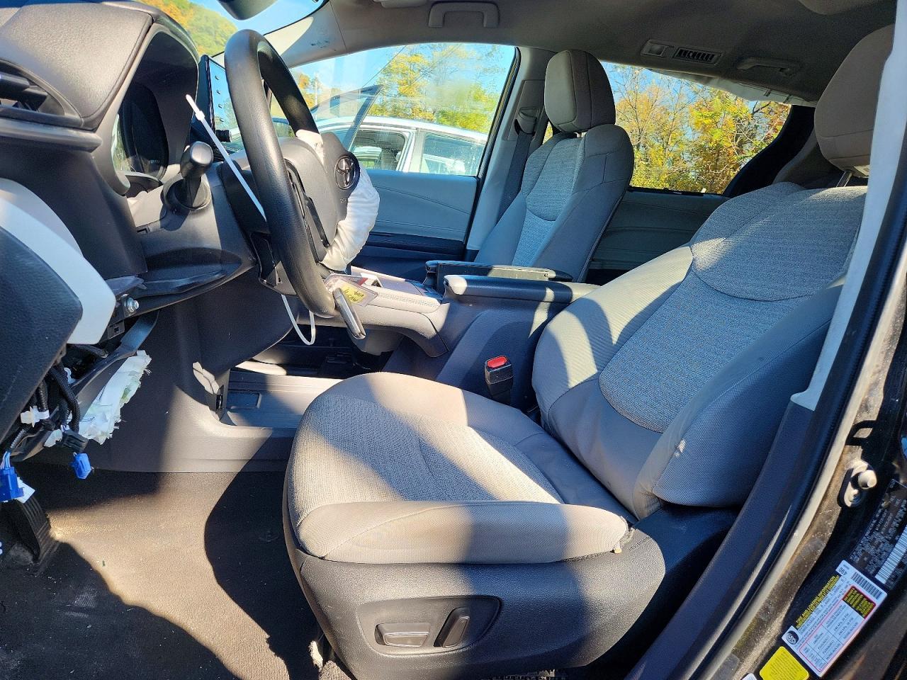 Salvage 2024 Toyota Sienna 