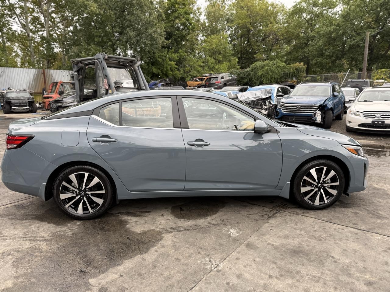 Salvage 2025 Nissan Sentra Sv