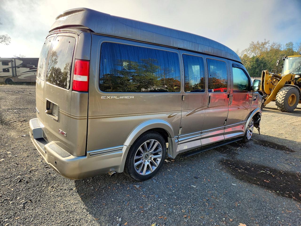 Salvage 2021 Gmc Savana Explorer Rx