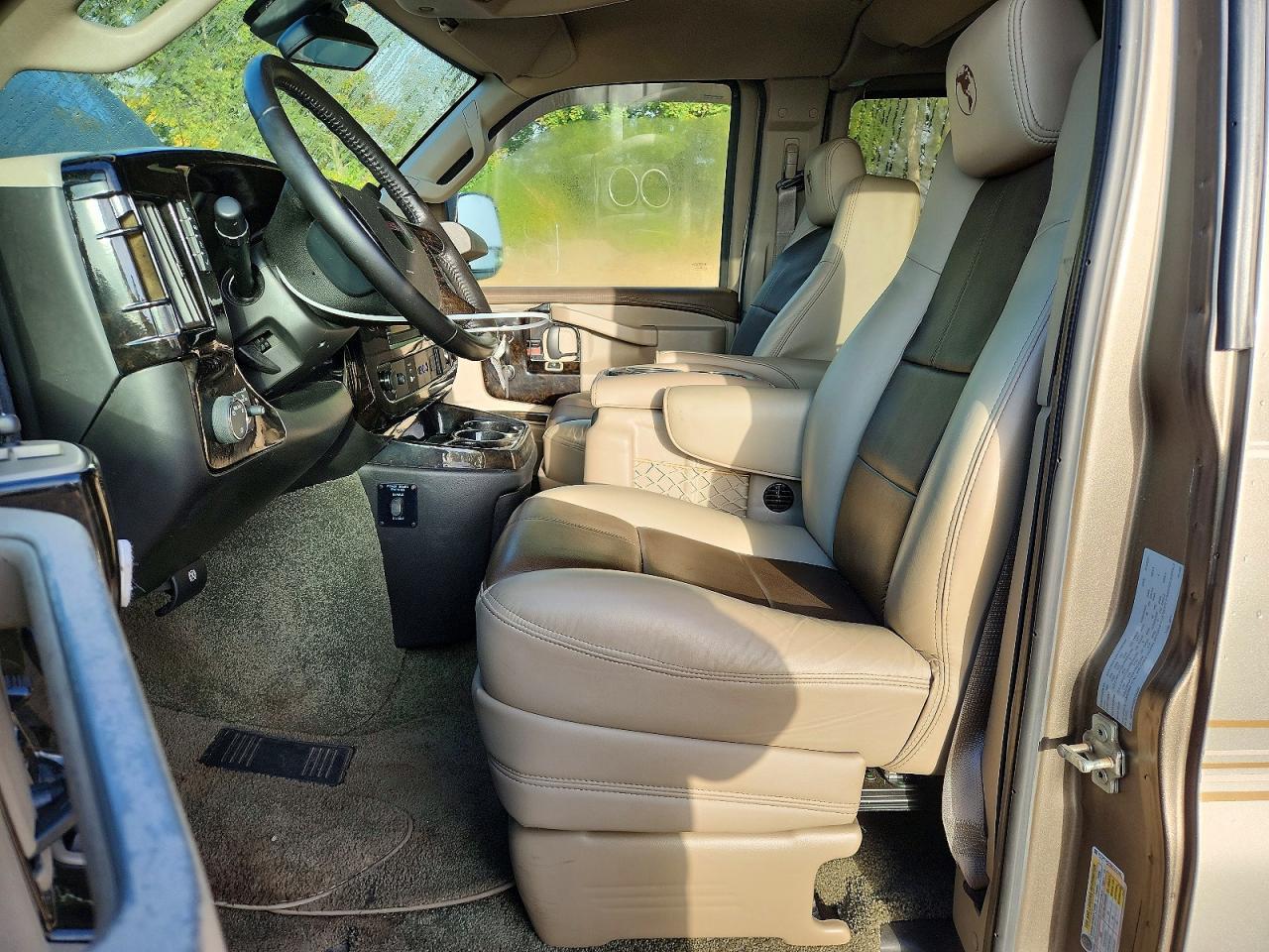 Salvage 2021 Gmc Savana Explorer Rx
