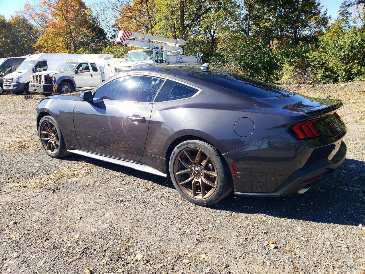 Salvage 2024 Ford Mustang 