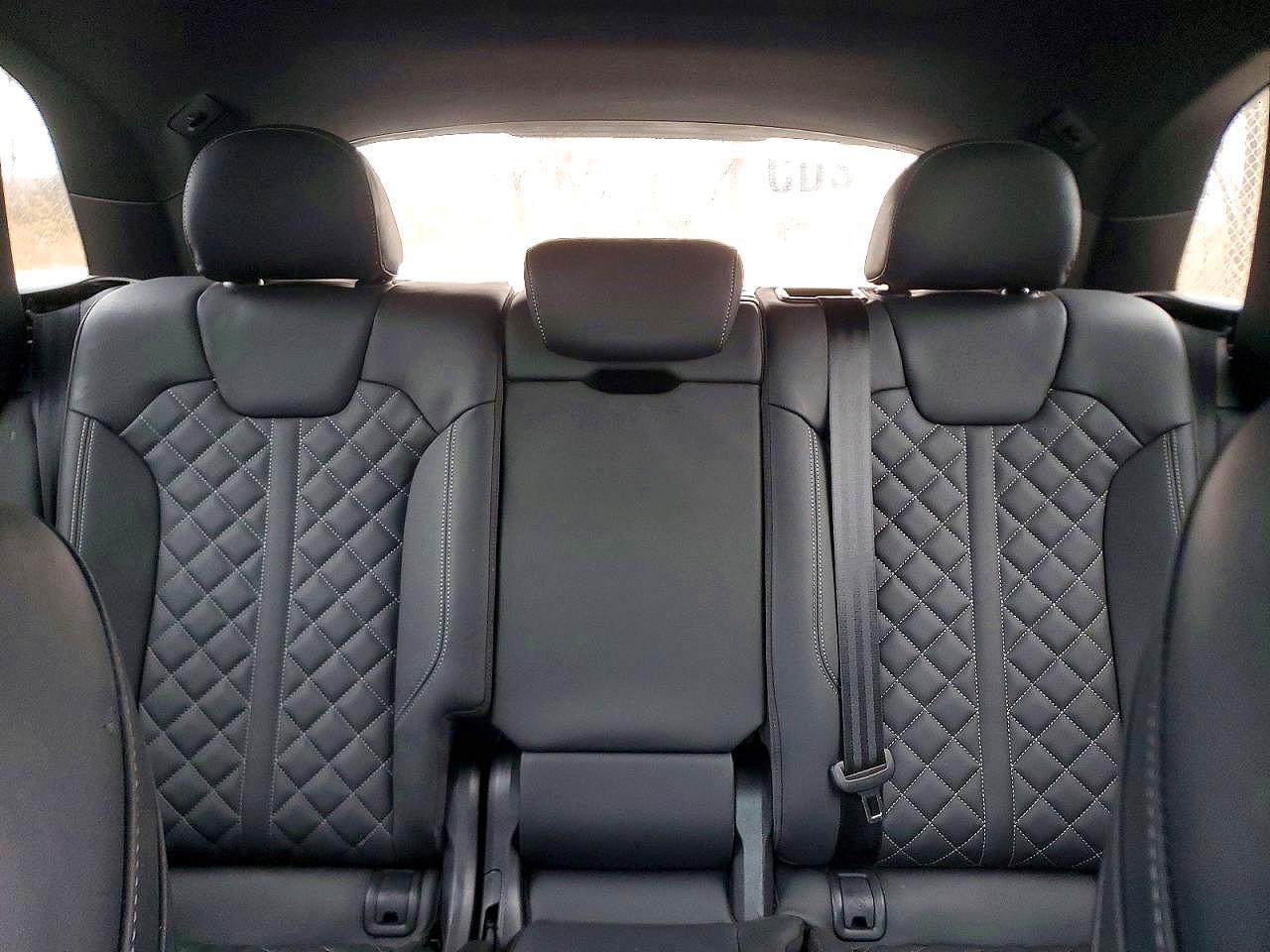 Salvage 2025 Audi Sq5 