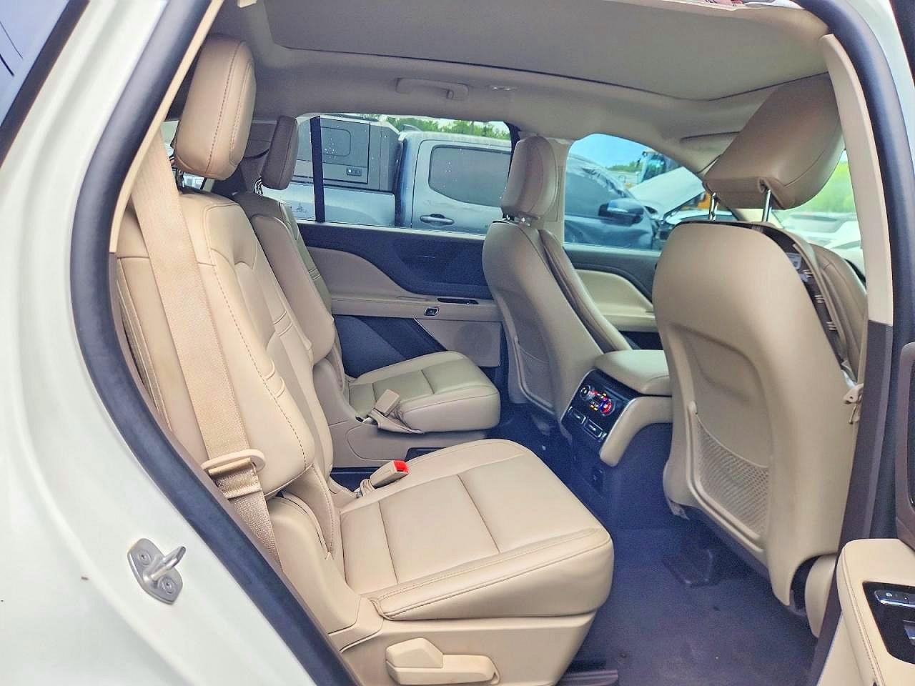 Salvage 2023 Lincoln Aviator 