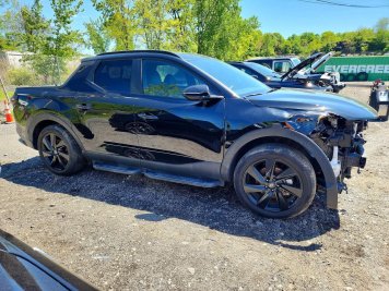 2024 hyundai santa-cruz  in Black - Front Three-Quarter View - BidGoDrive Inventory