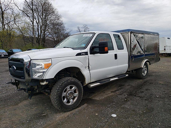Salvage 2016 Ford F250 Food Truck