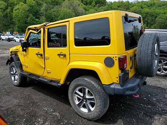 Salvage 2015 Jeep Wrangler Unlimited Rubicon