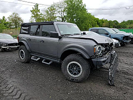 Salvage 2022 Ford Bronco  - Gray SUV - Front Three-Quarter View