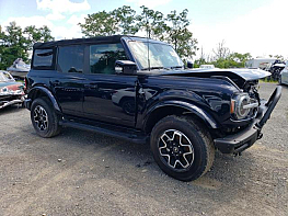 Salvage 2021 Ford Bronco  - Blue SUV - Front Three-Quarter View