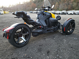 Salvage 2022 Can-am Ryker  - Two Tone Motorcycle - Front Three-Quarter View