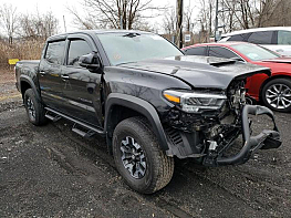 Salvage 2020 Toyota Tacoma TRD - Black PickUp - Front Three-Quarter View