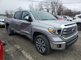 Salvage 2021 Toyota Tundra LIMITED - Silver PickUp - Front Three-Quarter View
