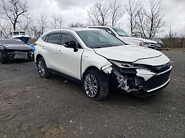 Salvage 2021 Toyota Venza XLE - White Wagon - Front Three-Quarter View