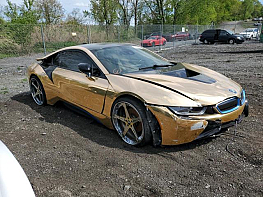 Salvage 2015 BMW I8  - Gold Coupe - Front Three-Quarter View