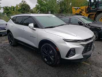 2020 Chevrolet Blazer RS in Silver - Front Three-Quarter View - BidGoDrive Inventory