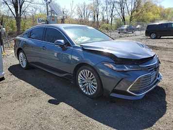 2020 Toyota Avalon LIMITED in Blue - Front Three-Quarter View - BidGoDrive Inventory