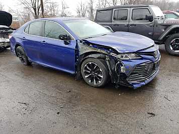 2018 toyota camry L in Blue- Front Three-Quarter View - BidGoDrive Inventory