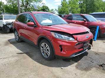 2021 Ford Escape SEL in Red - Front Three-Quarter View - BidGoDrive Inventory