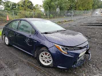2021 toyota corolla le Hybrid in Blue- Front Three-Quarter View - BidGoDrive Inventory