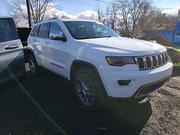 2021 jeep grand-cherokee LIMITED in White- Front Three-Quarter View - BidGoDrive Inventory
