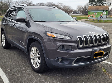 Salvage 2015 Jeep Cherokee Limited