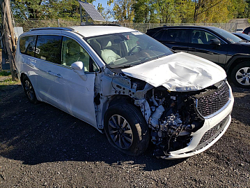 Salvage 2021 Chrysler Pacifica HYBRID TOURING L