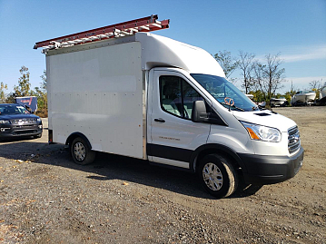 Salvage 2019 Ford Transit T-350 