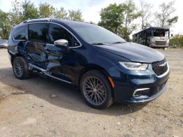 Salvage 2022 Chrysler Pacifica Pinnacle