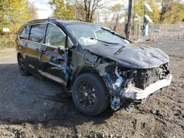 Salvage 2022 Chrysler Pacifica TOURING L