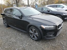 Salvage 2025 Volvo V60 CROSS COUNTRY PLUS