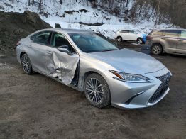 Salvage 2024 Lexus ES300 H