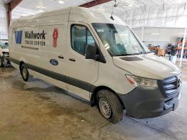 Salvage 2025 Mercedes-Benz Sprinter 2500 DELIVERY VAN