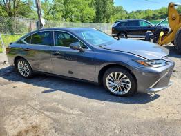 Salvage 2025 Lexus ES 300H ULTRA LUXURY