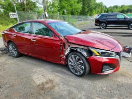 Salvage 2024 Nissan Altima SL