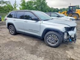 Salvage 2022 Jeep Grand Cherokee TRAILHAWK 4XE