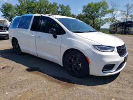 Salvage 2024 Chrysler Pacifica HYBRID SELECT