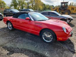 Salvage 2002 Ford Thunderbird 