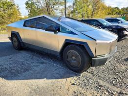 Salvage 2024 Tesla Cybertruck 